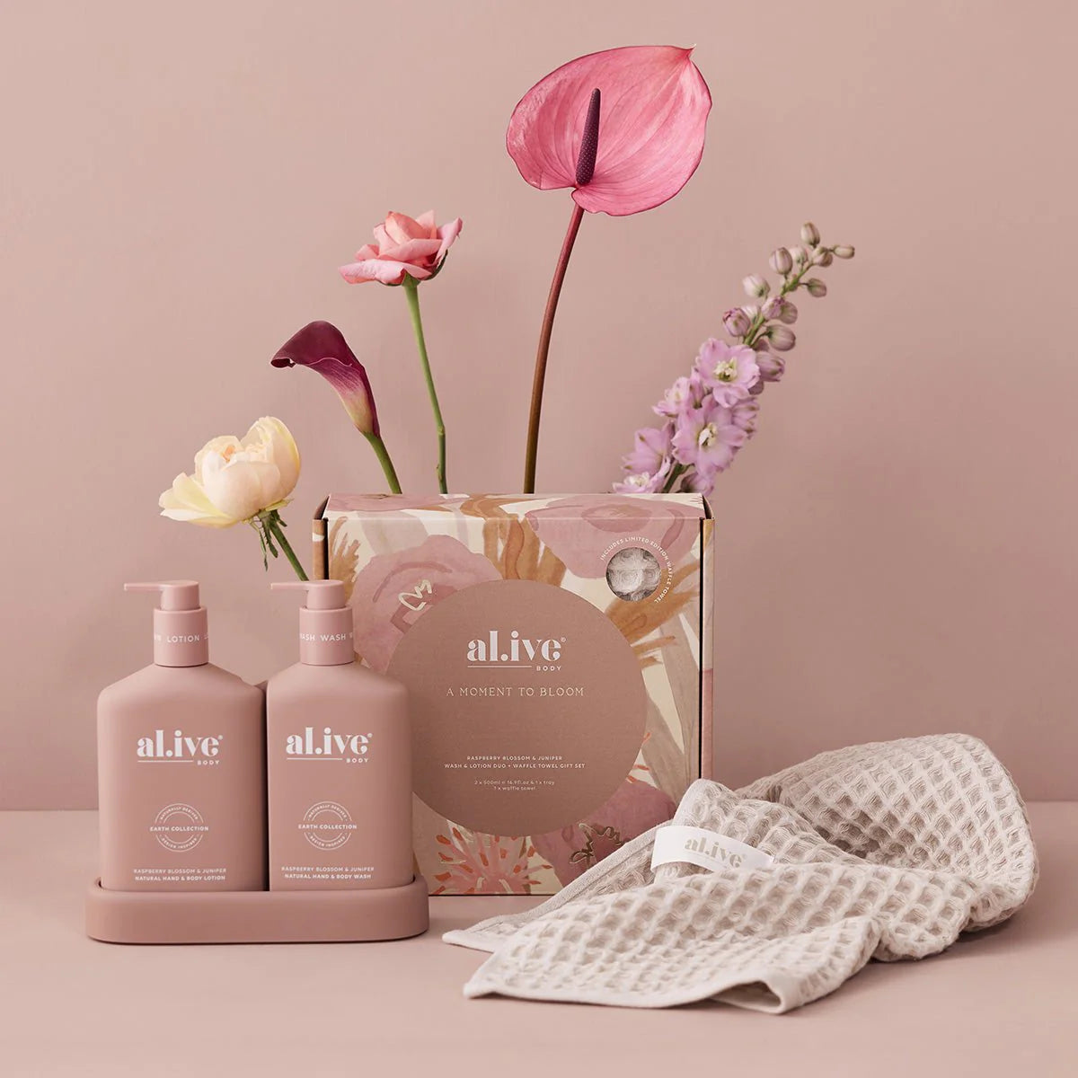 al.ive body Diswashing Liquid & Handwash Duo+ Waffle Towel Giftset